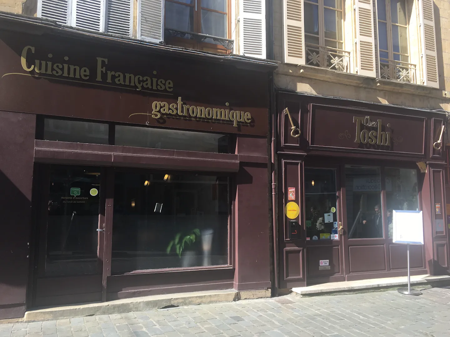 Chez Toshi